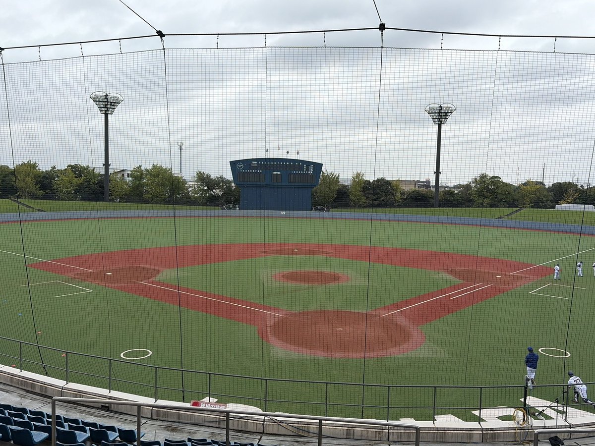 superuchuupower's tweet photo. 千葉県市原市ゼットエーボールパーク(市原市緑地運動公園臨海球場)で社会人日本選手権関東代表決定戦を観戦します。
第一試合は東京ガス−日産自動車です！！！
日産、2009年以来の出場なるか？？？ https://t.co/hZNridNrjr