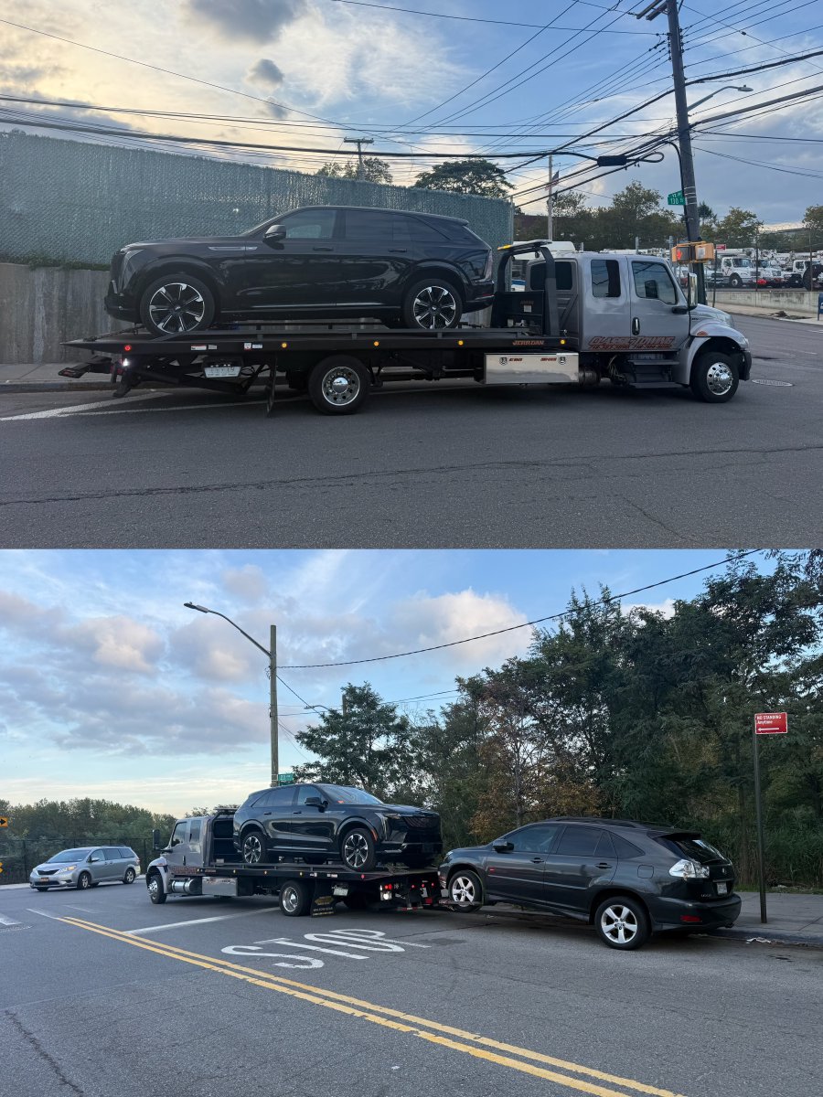 NYPD109Pct's tweet photo. Yesterday, our Q-team conducted a targeted tow operation. Illegally parked and derelict vehicles were summonsed and towed to keep our streets clear and safe. 🚗💨 https://t.co/4yI2HJvuGI
