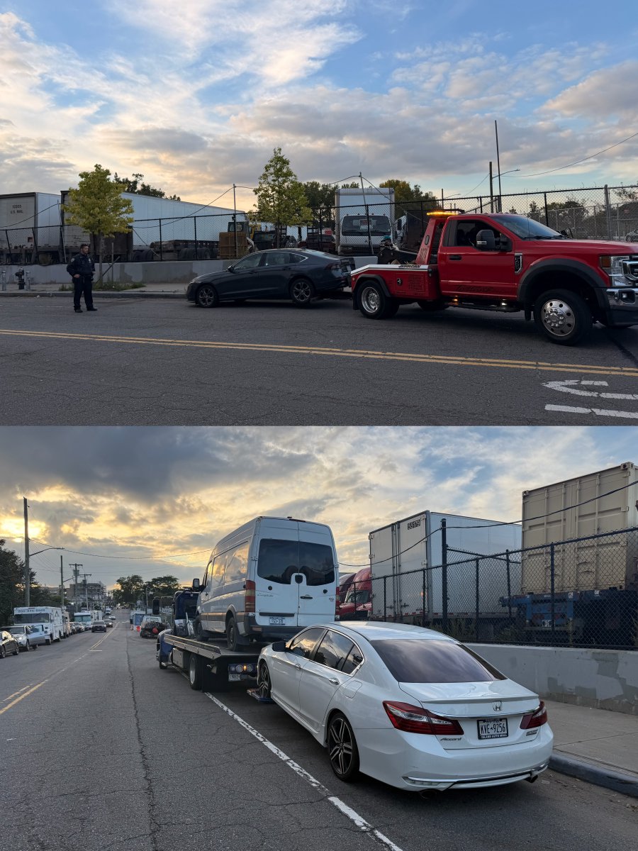 NYPD109Pct's tweet photo. Yesterday, our Q-team conducted a targeted tow operation. Illegally parked and derelict vehicles were summonsed and towed to keep our streets clear and safe. 🚗💨 https://t.co/4yI2HJvuGI