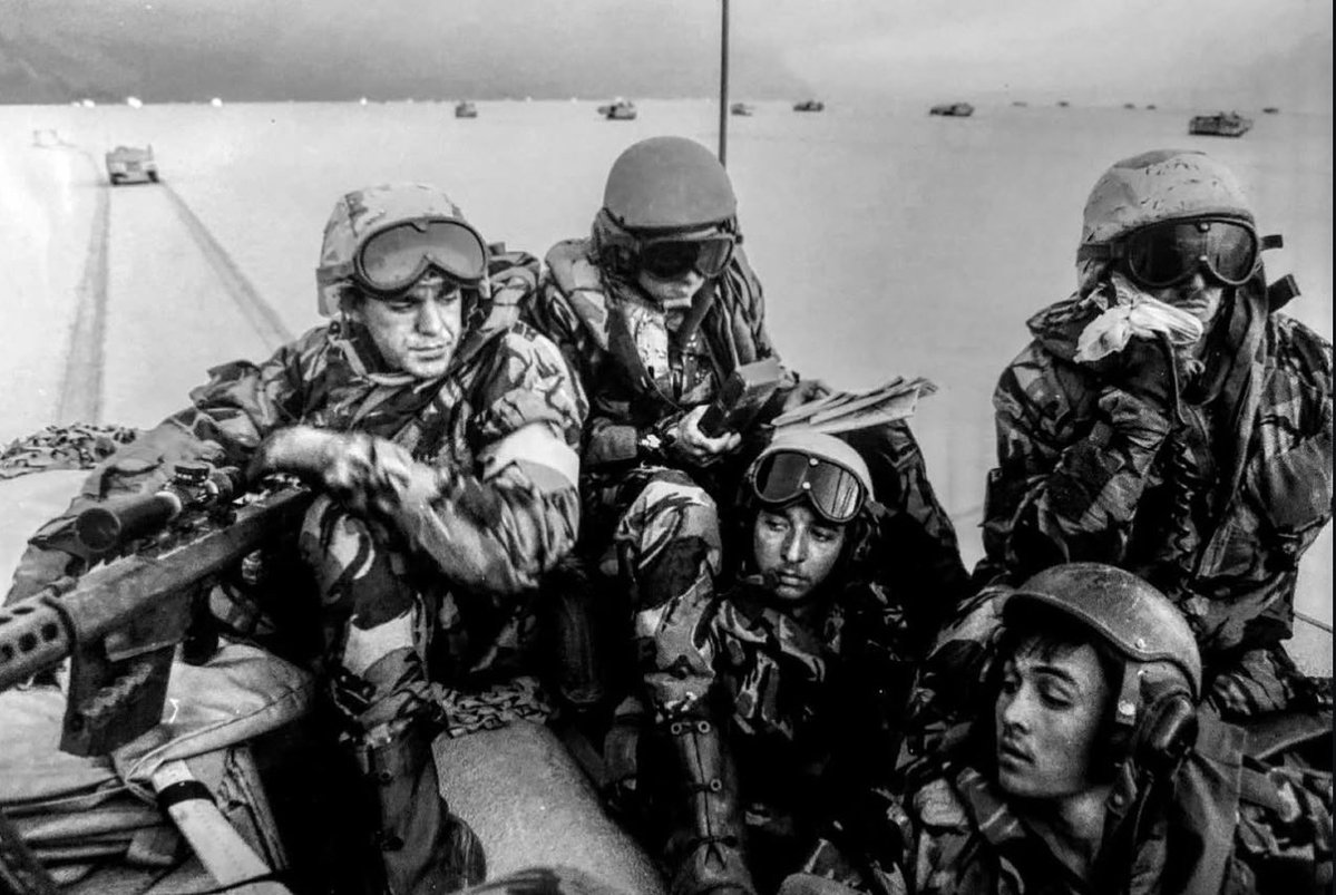 blackstarops's tweet photo. gulf war, liberation of kuwait (1991) https://t.co/znu3jJLubS