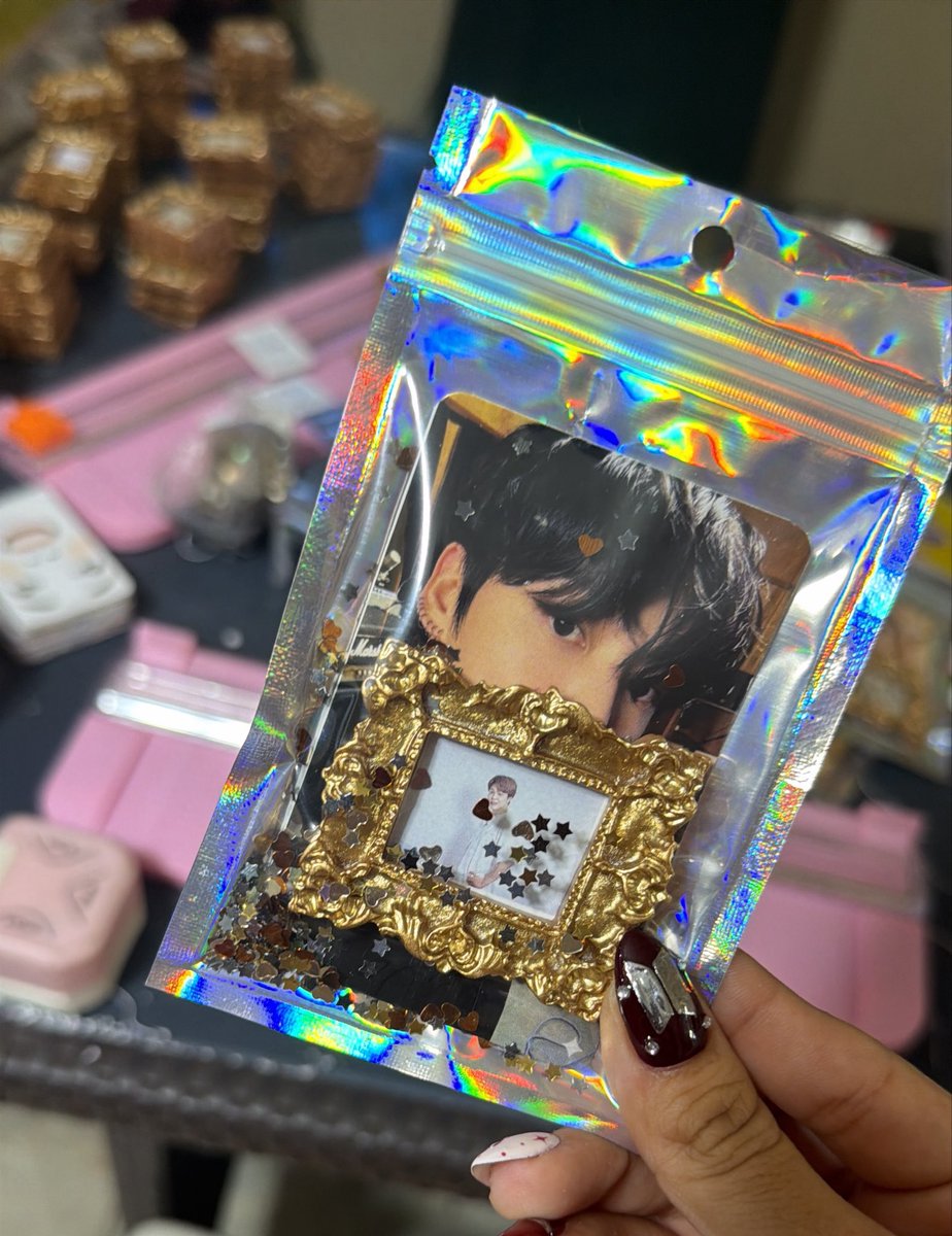 pjmlovly's tweet photo. valórenme armys de mierda https://t.co/SHN8mcGJu9