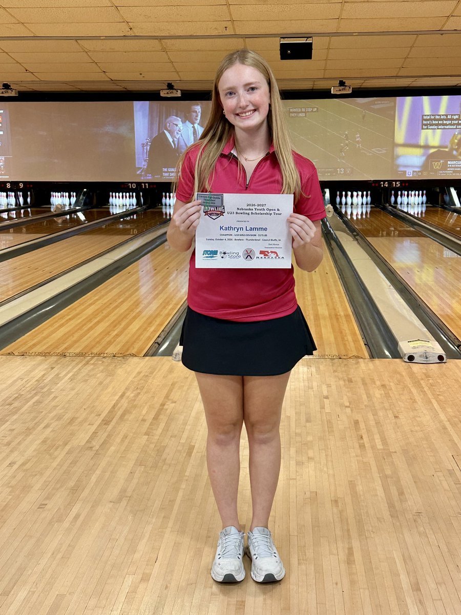 KateLamme9's tweet photo. Heading back to Indianapolis next summer, this time for bowling!
#jrgold #nationals
#hsbowling https://t.co/OERibCl7q9