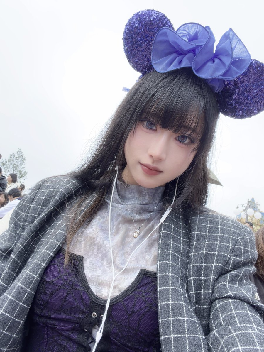 apcos__nya's tweet photo. 本日、性格の悪そうなオンナ… ^_^
久々1人、久々ハニハン、久々マジミュ🤩

誰モチーフかわかるかな？ https://t.co/56PNL9CMGs