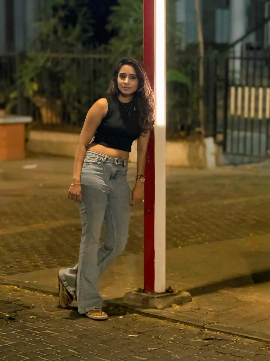 manisha_mithra's tweet photo. Good Morning all...🥰

​May your day be filled with warmth, kind moments, and wonderful company. What are your plans for this lovely Monday?... #girlsstyles #girlsposes #girlsoutfits #duskybeauty #tamilponnu #nammaveetuponnu #thalaivarnirandharam #Jailer2Trailer #Jailer2 https://t.co/dqHzNCIjTt