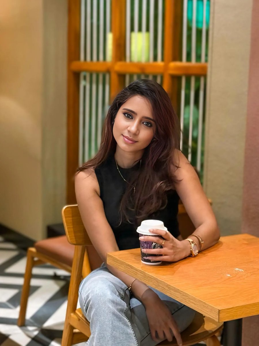 manisha_mithra's tweet photo. Good Morning all...🥰

​May your day be filled with warmth, kind moments, and wonderful company. What are your plans for this lovely Monday?... #girlsstyles #girlsposes #girlsoutfits #duskybeauty #tamilponnu #nammaveetuponnu #thalaivarnirandharam #Jailer2Trailer #Jailer2 https://t.co/dqHzNCIjTt