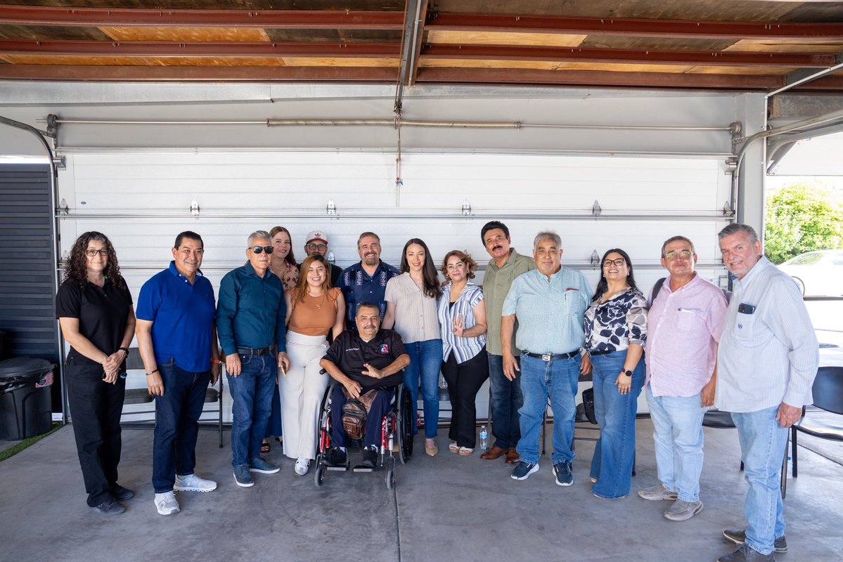 JulietaRamirezP's tweet photo. La historia de nuestro movimiento se construyó con años de lucha, convicciones firmes y compañeras y compañeros que nunca dejaron de organizarse.

Agradezco este encuentro con militantes de izquierda y fundadores del movimiento en Baja California. https://t.co/bw5eGZAc1M