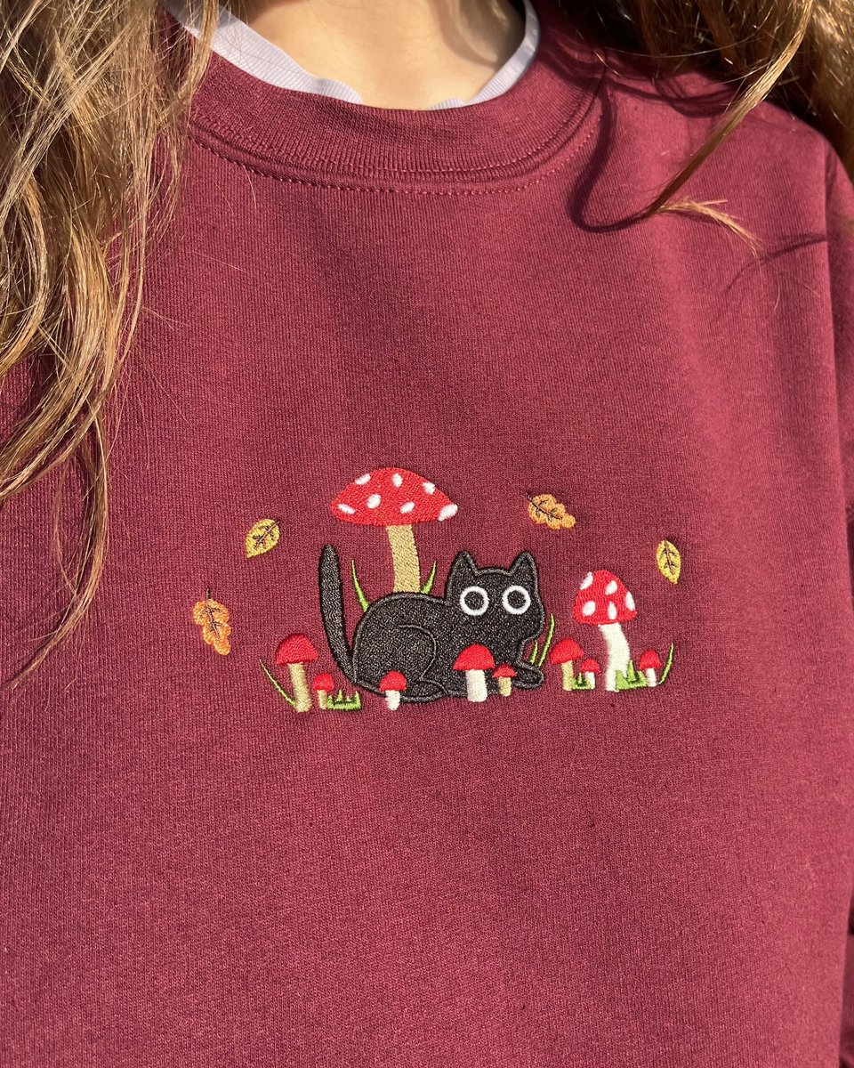 nooksneedlesco's tweet photo. SWEATSHIRT GIVEAWAY ✨

FINALY giving away another one of these mushroom cat sweatshirts! 🐈‍⬛🍄

to enter:
🍂follow me
🍂like &amp; repost
🍂reply which colour is your favourite
🍂tag someone for an extra entry

open internationally 🌎
closes 12th October! ✨ https://t.co/zHfgoGfjdb