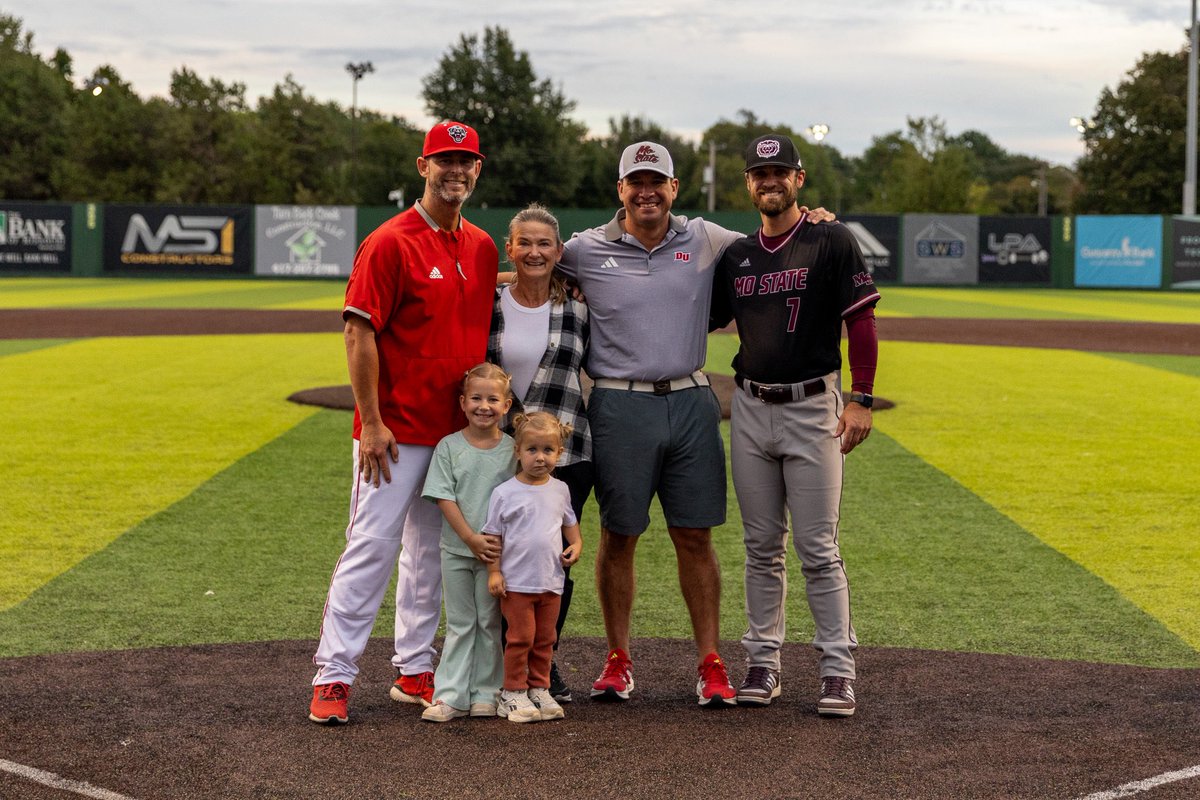 CoachHawk7's tweet photo. Another great Battle for Bell in the books, thanks @CoachNasby for hosting a great event for the Springfield community @MoStateBSB https://t.co/BUvx3yNxQO
