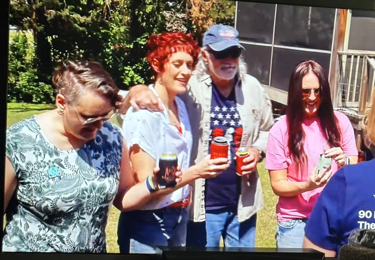 kkattango's tweet photo. The way she’s giving up her Nashville career that’s JUST taking off for a dude who looks like he’s on naked and afraid..ight ��
#90dayfiancetheotherway #90dayfiance https://t.co/HMaWrp2Qch