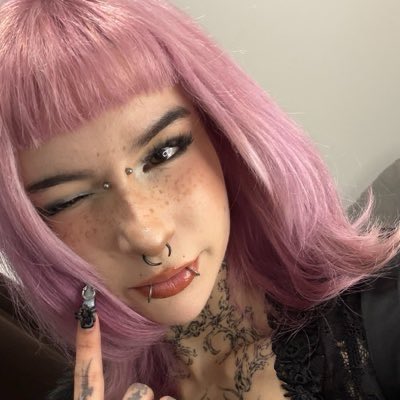 rayraoon's tweet photo. sou novo nessa comunidade, procuro amizades pra ficarmos burrinhos junto🤤😵‍💫

#gooning #goonbr https://t.co/2YynTKOzqC
