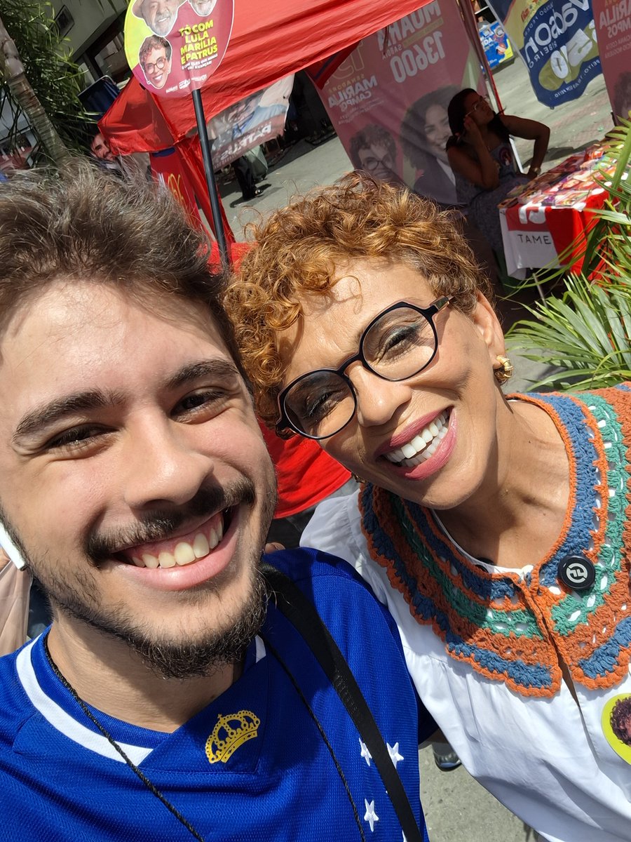Cerr0te's tweet photo. @gigantegab To mto feliz com a Marilia!! https://t.co/MoIP5UONGU