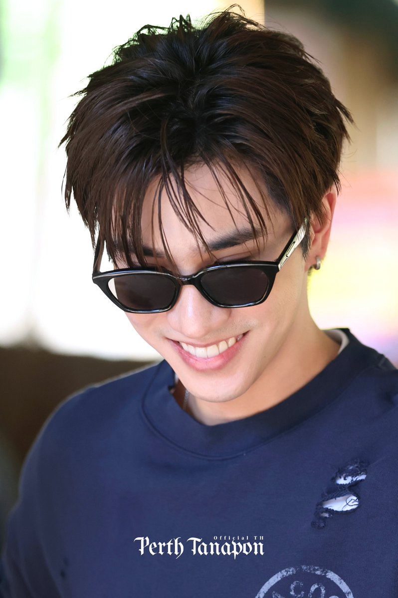 PerthOfficialTH's tweet photo. Happy Monday ☀️
ขอให้เป็นวันจันทร์ที่สดใส เจอแต่เรื่องดีๆ นะครับ 

#PerthTanapon #KDPPE https://t.co/3fMEKQ8Ao1