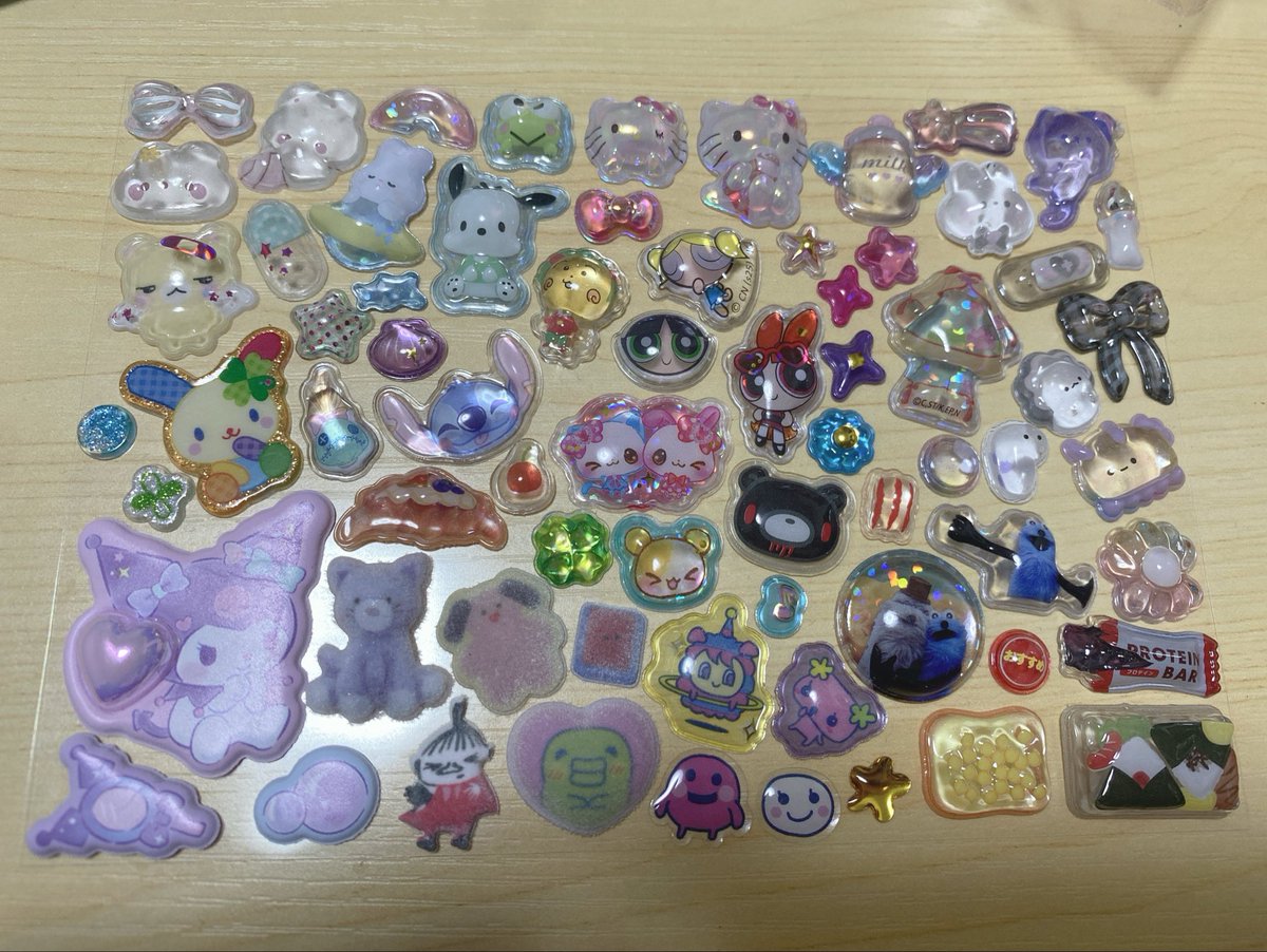 tsukirir's tweet photo. 百均シール.海外シール.ノーブランド品.ボンドロ.うるちゅる等つかっております
百均の剥離紙シートに貼っており少し剥がれやすいものもあ���ます。
当方喫煙者です。喫煙する部屋で保管しておりました。(基本パッケージに入れての保管)

↓続きます

#シール交換便  #シール交換 https://t.co/WShjISKlDj