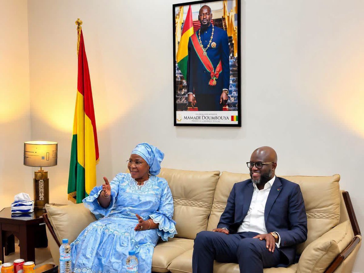 LayeSeckSeckFCB's tweet photo. ‼️Le Premier Vice-Président de l’Assemblée nationale, El Malick Ndiaye, est arrivé ce dimanche soir à Conakry, où il représente le Président Ousmane Sonko à l’ouverture de la session ordinaire unique de l’Assemblée nationale de Guinée, à l’invitation de son Président, Dr Dansa Kourouma

🇸🇳❤️🔥