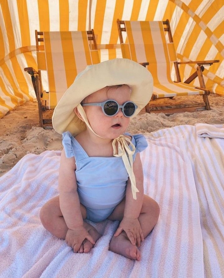 AdrienValm8s6's tweet photo. Alguien esta feliz en la playa, te amo mucho princesa 😍😄💕 https://t.co/8gMeuO1i8X