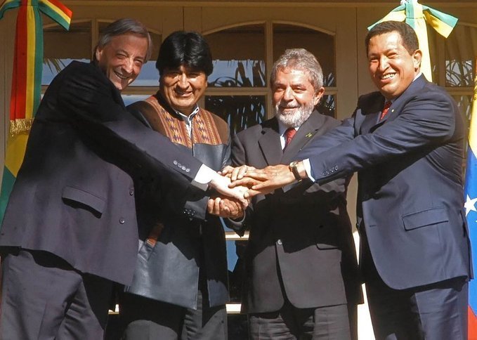 cadavezmask's tweet photo. La gente vivía mejor cuando ser de derecha daba vergüenza https://t.co/PIMJDX1HiJ