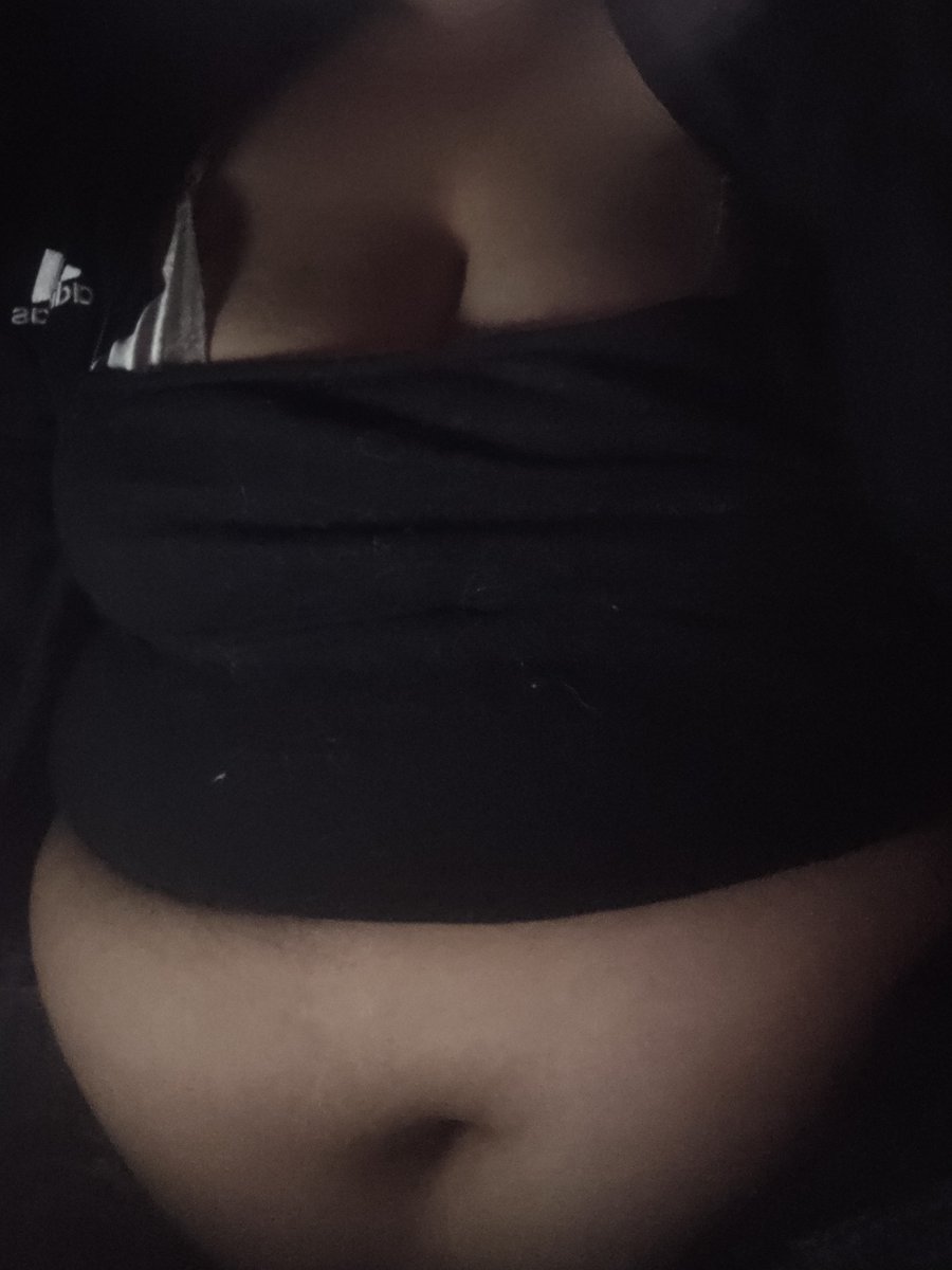 143serenityy's tweet photo. ty for all the love on my other post 🥺 jsyk i have a throne in bio that will make me more inclined to respond or show more pictures ;p help pay for snacks <3

#chubbygirls #fatgirls #feedee #ssbbw #softbelly #belly https://t.co/qSmWmqCJMS