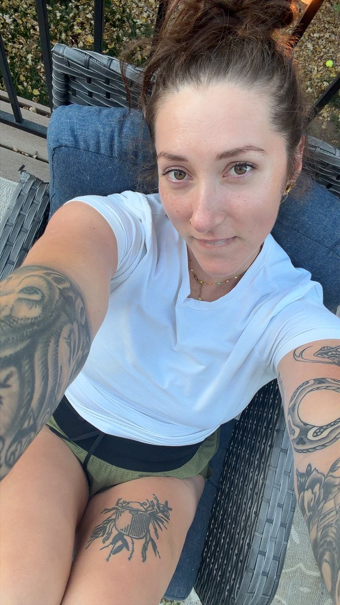 AnneSinclairco's tweet photo. Smash or pass? https://t.co/Dly7JWJvaF