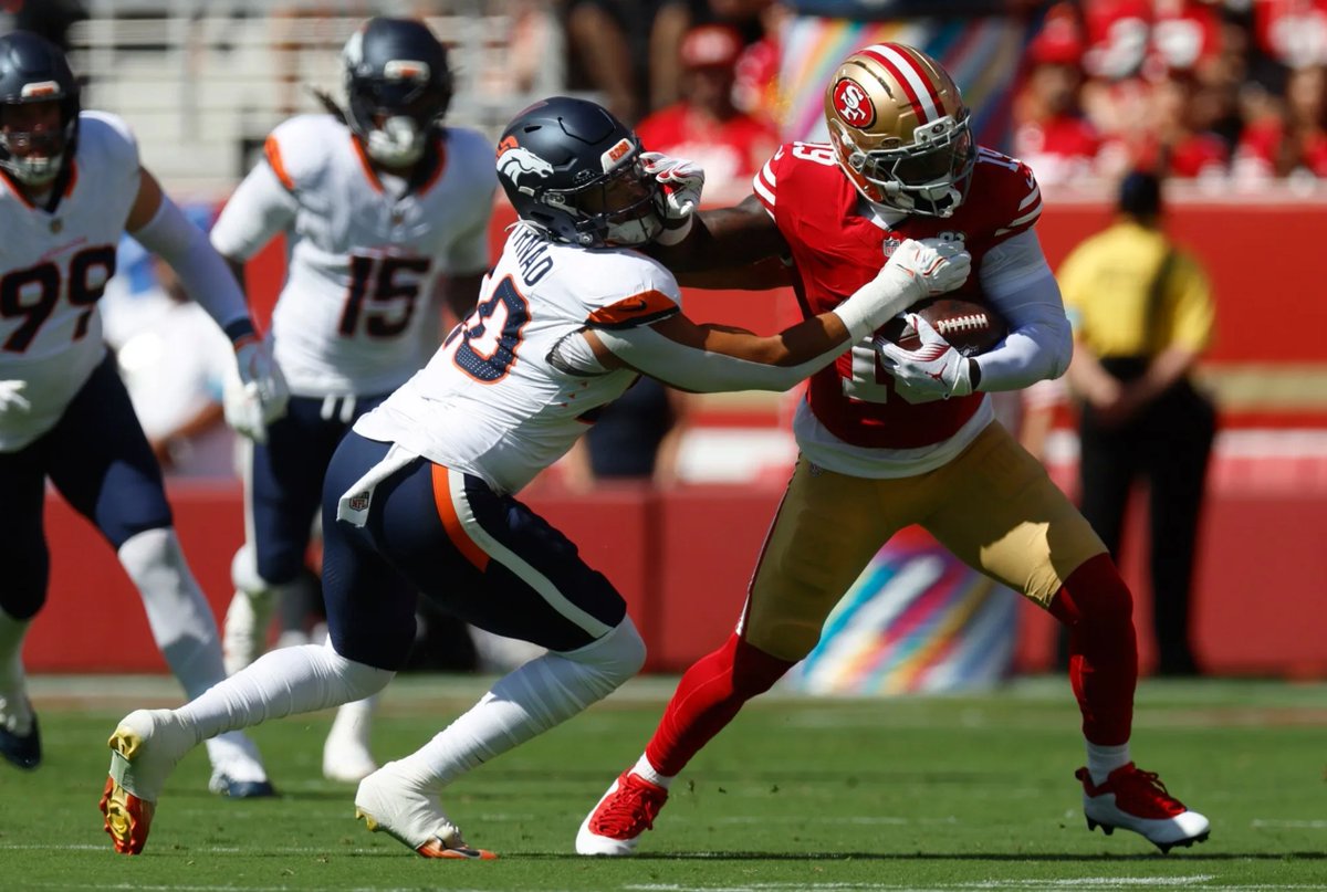 RDCnoticias's tweet photo. ¡TRIUNFO DE LOS 49ERS EN LA BAHÍA! 🏈
San Francisco vence 24-14 a Denver Broncos en la Semana 4:
🏈 Brock Purdy: 218 YDS, 2 TDs (0 Sacks)
🏈 George Kittle: TD de 56 YDS
🏈 Christian McCaffrey: TD terrestre
¡49ers se mantienen invictos (4-0)!
#FTB #49ers #BroncosCountry #NFL https://t.co/3foCEWuxzk