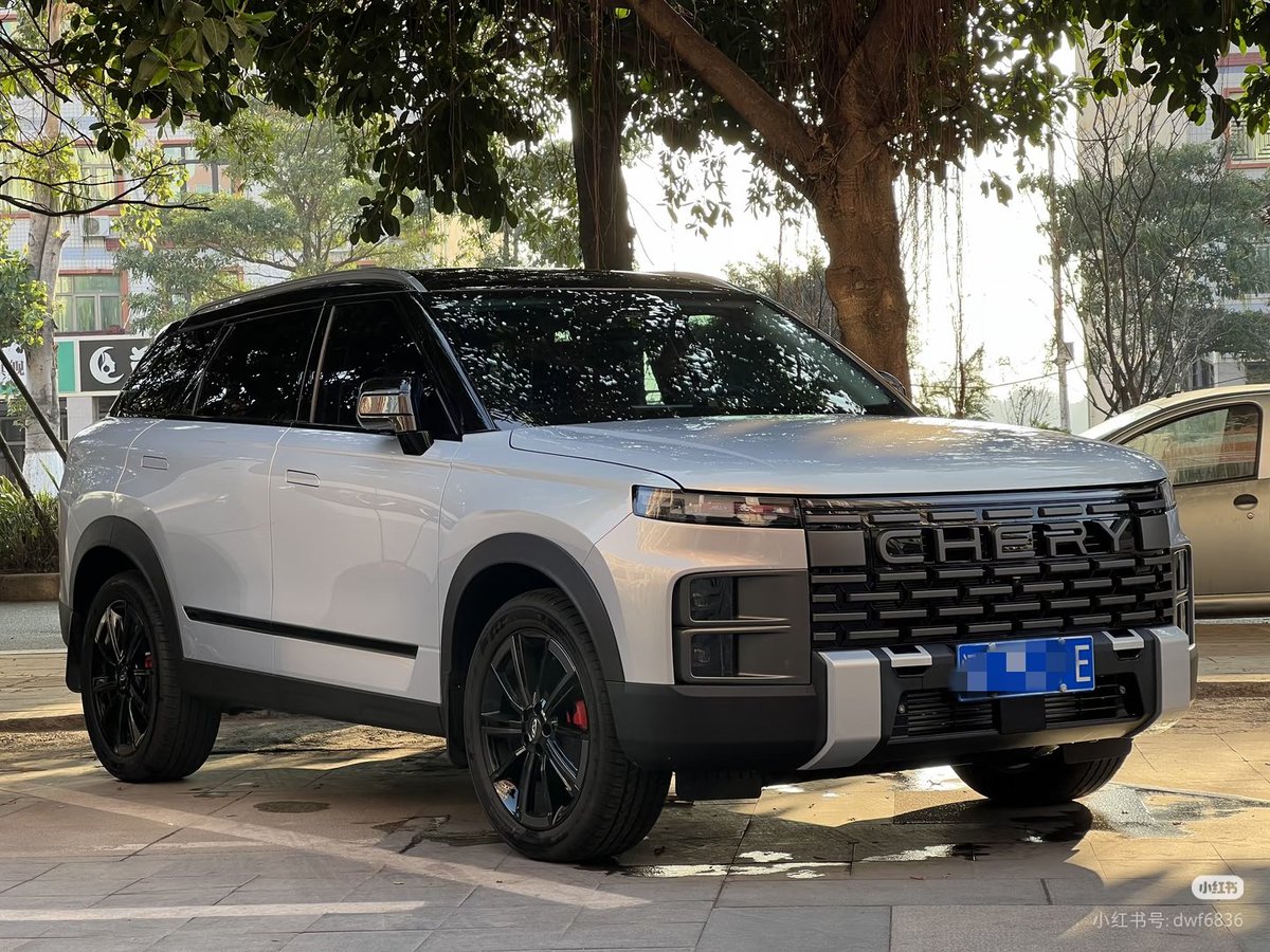 qwerWzk5's tweet photo. @SimplyGregster This is its Chinese-market version, called the explore 06. https://t.co/Qpf8f3xqm7