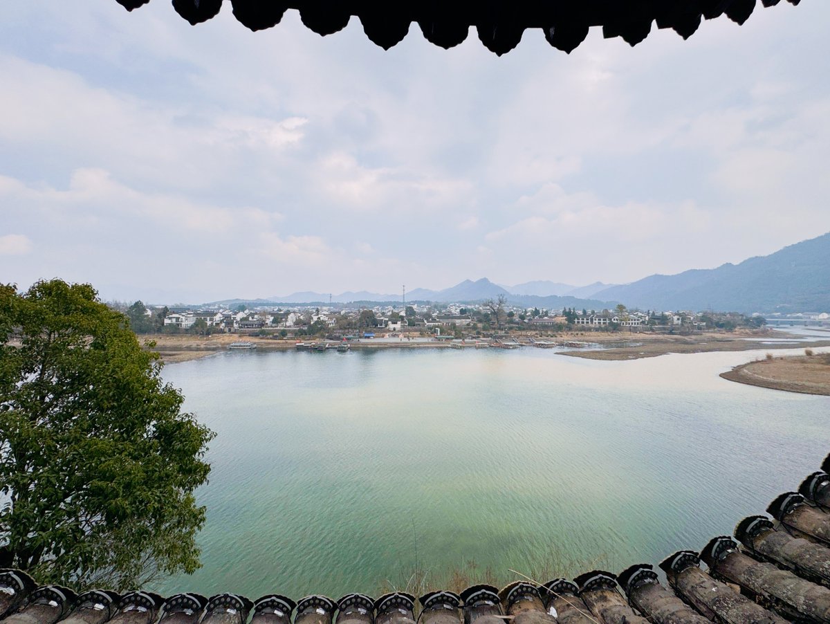 BrianNichoy3iz's tweet photo. [I'm in Gaxian County, where every corner holds unique charm!]， https://t.co/clnyohvtIJ