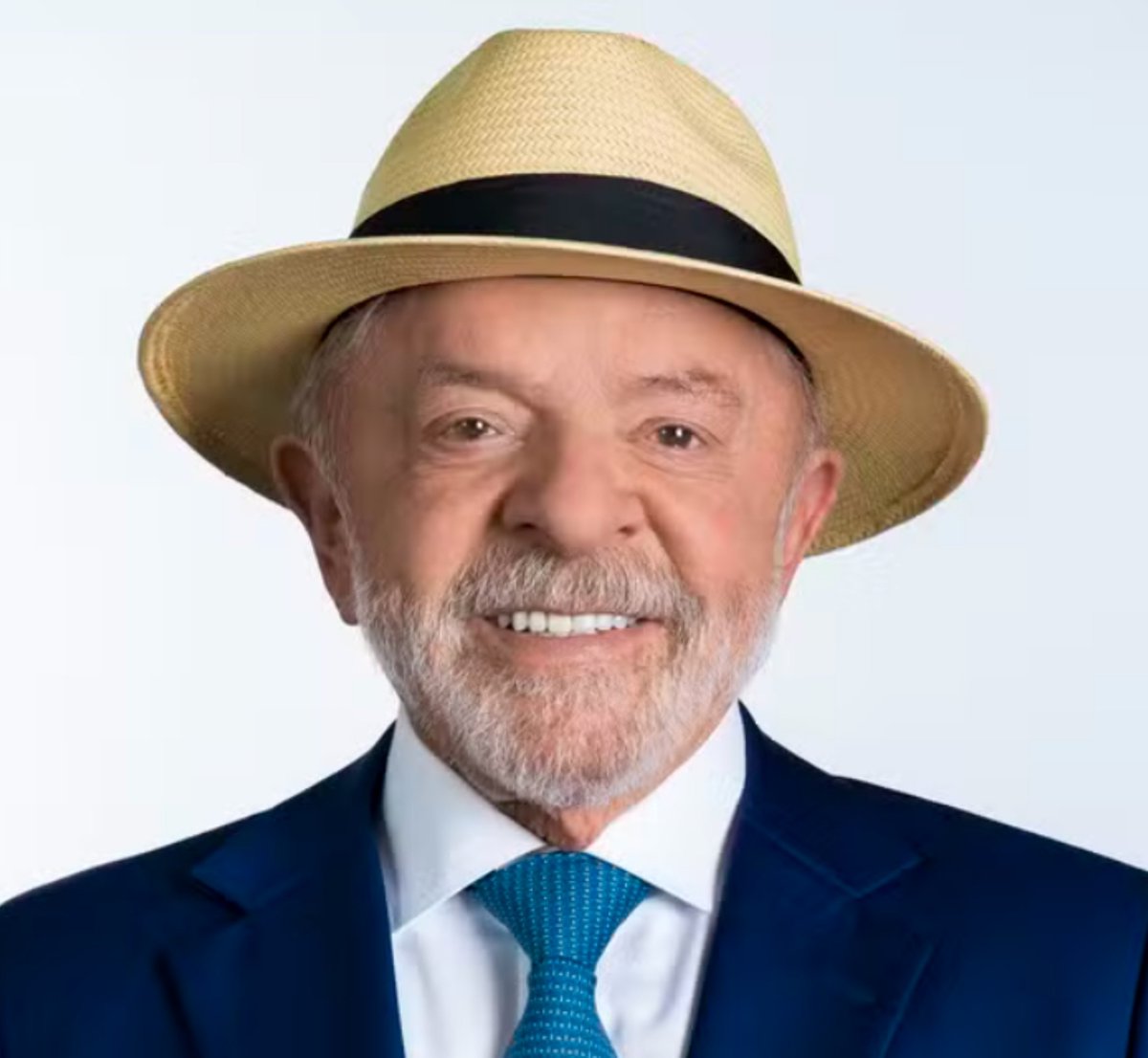 d_yohan88707's tweet photo. Você percebe que o brasileiro quer melhorar o país quando os dois candidatos mais votados são:

-Os que mais faltaram em debates

-Os que menos tem propostas

-Os que estão envolvidos em escândalos

Um desses dois governará o país durante 4 anos. https://t.co/wkkUwGRx9z