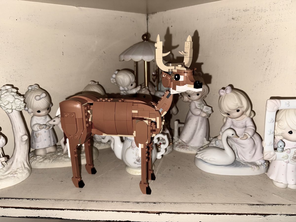 hearts4fawns's tweet photo. YAYYYYY I LOVE IT SO MUCH DEER LEGO SET FTW https://t.co/3HKc81Olaz