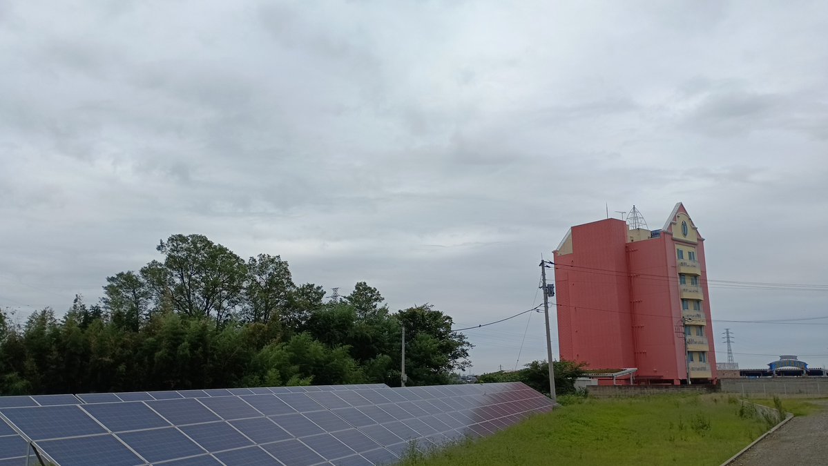 Techniques_Sus's tweet photo. おはようございます😃
本日の埼玉県本庄市の天気は曇り☁️

暑かったり
涼しかったり
最近の気温が迷走中😵‍💫

ちな
秋花粉のタイダルウェイブで
私くしゃみが止まりません🤧

でも
今週末は三連休✨

暑くても
寒くても
花粉症で鼻が壊れても
今週は頑張れるゾイ🙆‍♀️
＃企業公式が毎朝地元の天気を言い合う https://t.co/w8NyF27aX7