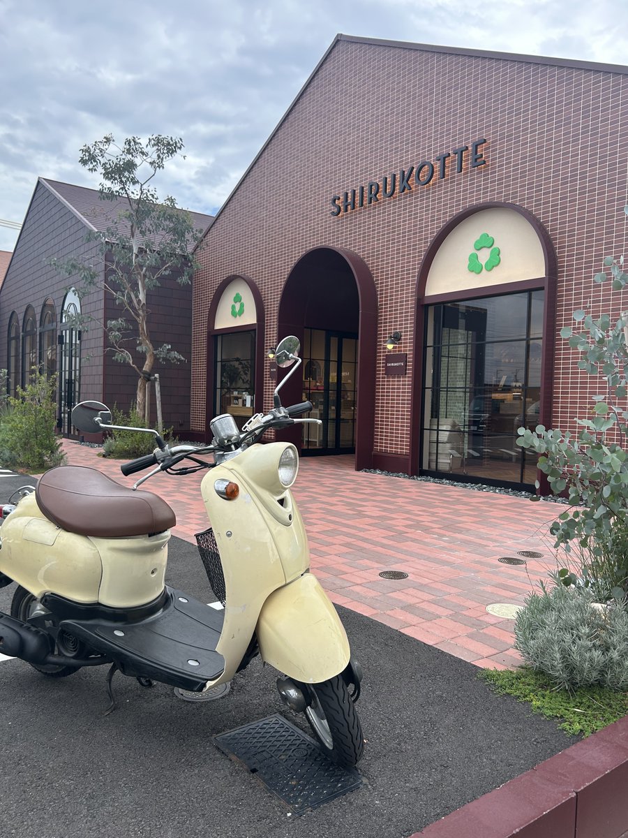 __04lae's tweet photo. 早速沢山お出かけしてる🛵💛
#原付　#ビーノ　#バイク　#友達ください https://t.co/rKmJcN3Zdk