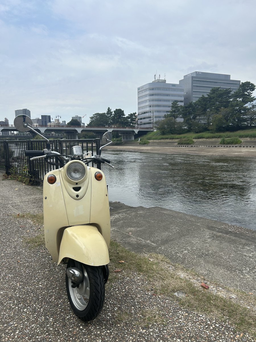 __04lae's tweet photo. 早速沢山お出かけしてる🛵💛
#原付　#ビーノ　#バイク　#友達ください https://t.co/rKmJcN3Zdk