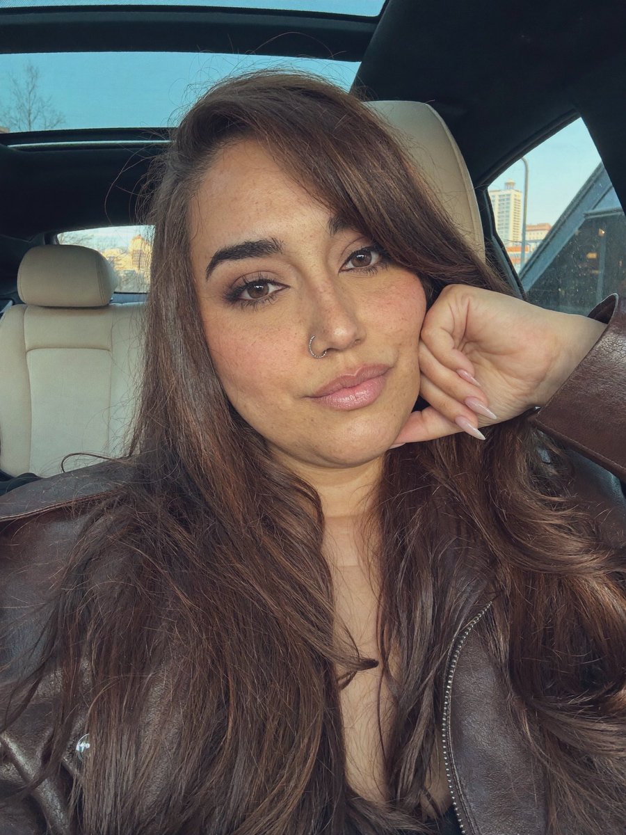 FinDomSerenah's tweet photo. Loser tax is due. You know I always collect. 💸

#paypig #goddess #finsub #spoilme https://t.co/fEVFeyMS6g