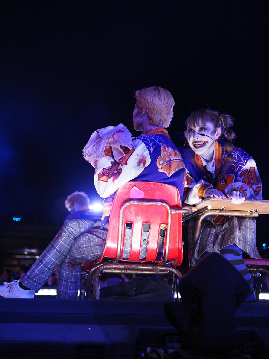 0levelcamera's tweet photo. 青春…!!
#USJファン
#ホラナイ
#ハロウィーンホラーナイトアカデミー https://t.co/It8fjF3lqM