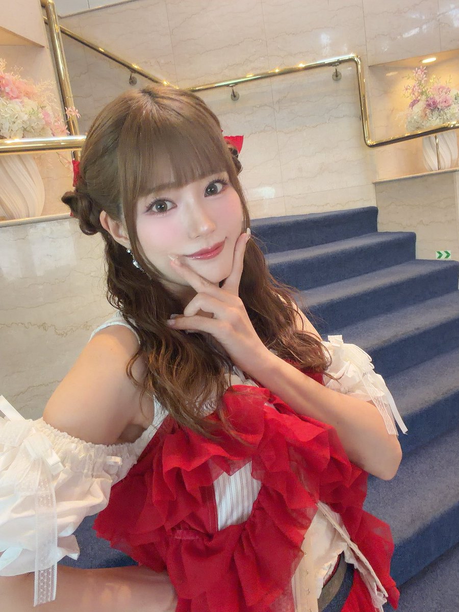 t_chiemi1006's tweet photo. 改めて昨日の #田中としあわせ航路
サンセット、ディナー共にありがとうございました！！！
今年もみんなのおかげで素敵なバースデーーイベントを過ごすことができました😭✨たくさんの笑顔が見られて、それだけでもう胸がいっぱい。幸せ！！
みんなは幸せになってくれたかな？？
次の誕生日はなにをしようって思えるのはほんとうに、みんなの応援のおかげです。
こういう時間をこれからもたくさん作っていきたいな💕
いつも本当にありがとう🥹✨
明日、誕生日を迎えます。
またひとつ大人になった田中もよろしくね🫶🏻🫶🏻