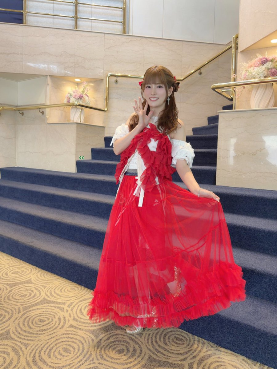 t_chiemi1006's tweet photo. 改めて昨日の #田中としあわせ航路
サンセット、ディナー共にありがとうございました！！！
今年もみんなのおかげで素敵なバースデーーイベントを過ごすことができました😭✨たくさんの笑顔が見られて、それだけでもう胸がいっぱい。幸せ！！
みんなは幸せになってくれたかな？？
次の誕生日はなにをしようって思えるのはほんとうに、みんなの応援のおかげです。
こういう時間をこれからもたくさん作っていきたいな💕
いつも本当にありがとう🥹✨
明日、誕生日を迎えます。
またひとつ大人になった田中もよろしくね🫶🏻🫶🏻
