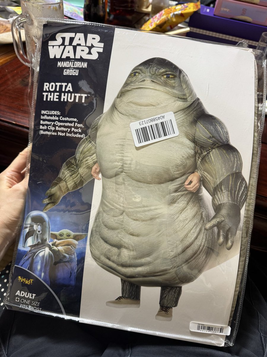Skywalker0002's tweet photo. 衣装を手に入れた https://t.co/OqWpJd0LDQ
