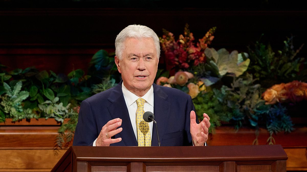 Ch_JesusChrist's tweet photo. “When we join the Church of Jesus Christ, we say—humbly, gratefully, and with quiet confidence—that we want to follow our beloved Savior, Jesus Christ. And we want to walk that path together.”   

—President Dieter F. Uchtdorf (@UchtdorfDF)
#GeneralConference 

https://t.co/lCKJ571odb