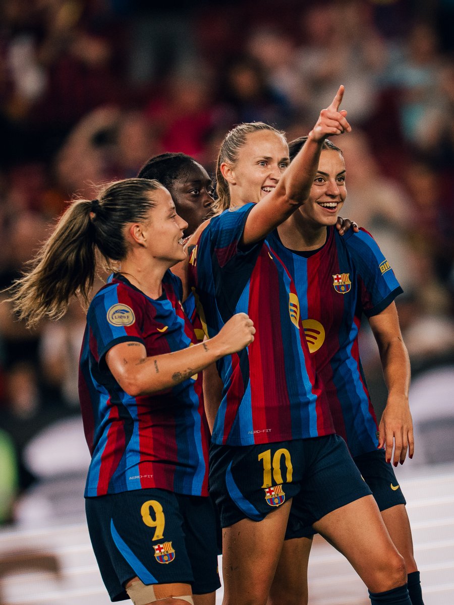 giraltpablo's tweet photo. Paliza histórica ¡7-0! de Barcelona a Real Madrid en el fútbol femenino. La superioridad de las blaugranas en El Clásico es absoluto: dominan el historial 25 a 1. https://t.co/l6Dvr1Sur1