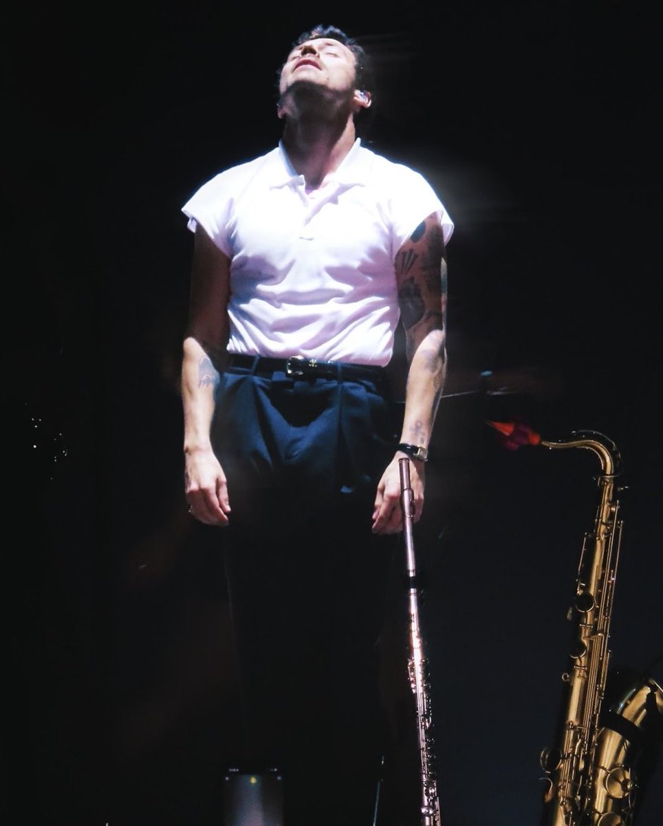 throughisheart's tweet photo. ✨✨ https://t.co/kvIdICYY0e