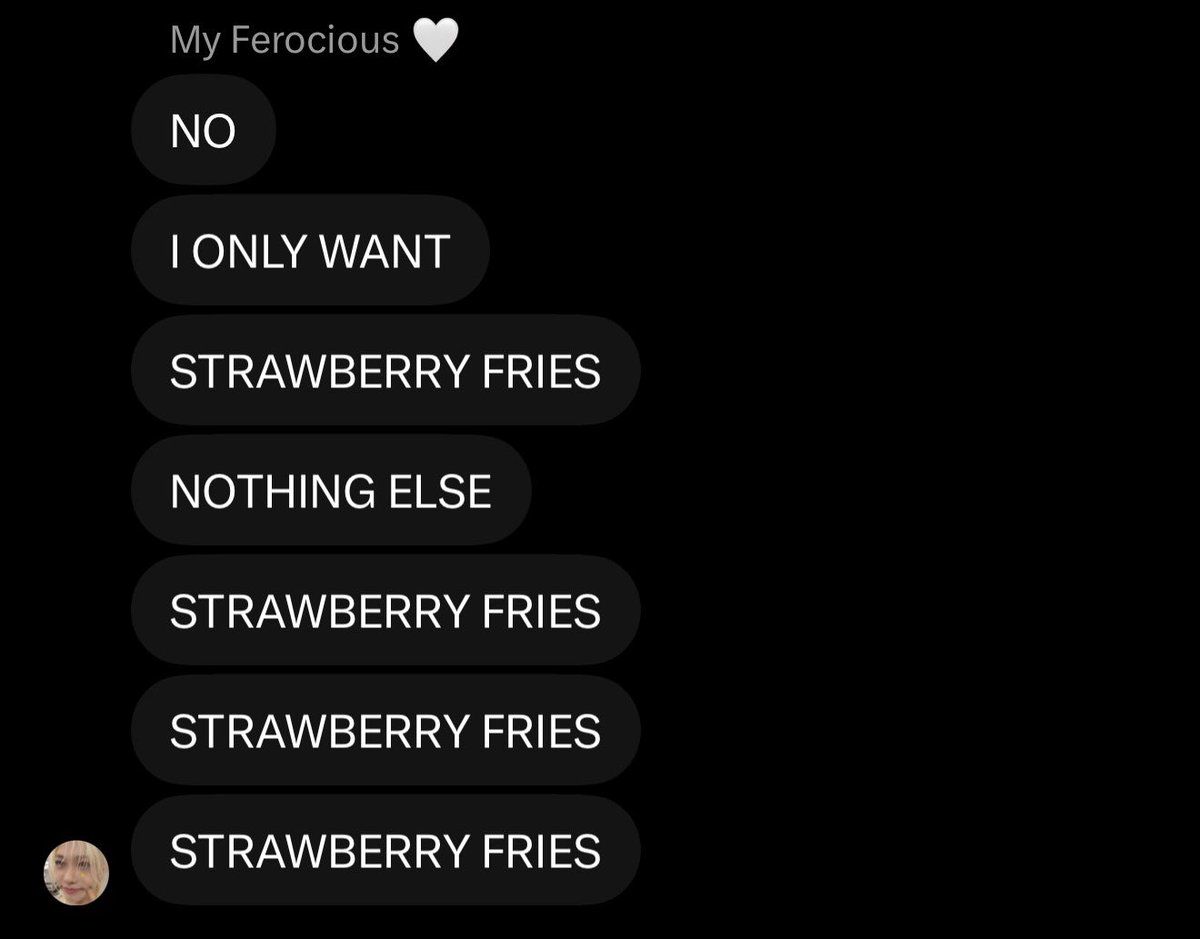 seungshiine's tweet photo. #strawberryfries https://t.co/LhSLXQZG2B