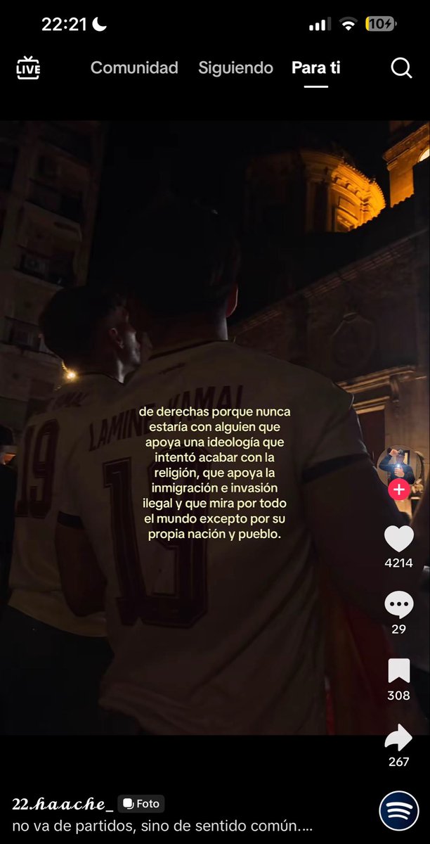 mireslayss's tweet photo. el concepto de poner esto con la camiseta de Lamine Yamal le da el toque supongo 

virgen santa vaya juventud se está quedando abran las escuelas https://t.co/T0HnPd5pkZ