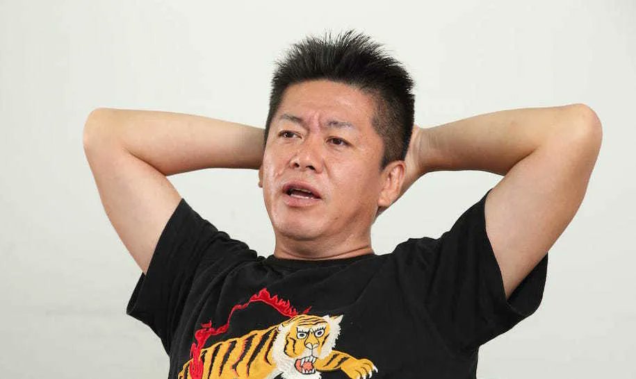 JERICYINGLING1's tweet photo. （キライだけど）大麻にまつわるホリエモン氏の名言まとめ：

「固定観念にとらわれず事実をベースに議論すべきトピック」

「厳罰化すれば犯罪が減ると思うのは浅薄」

「お酒だって依存症になるひとがいるが、売って酒税を払っている。それと同じようにその税の一部で対策施設を作って治療すればいい」

「（Def Tech）許さない、とかアホやん」