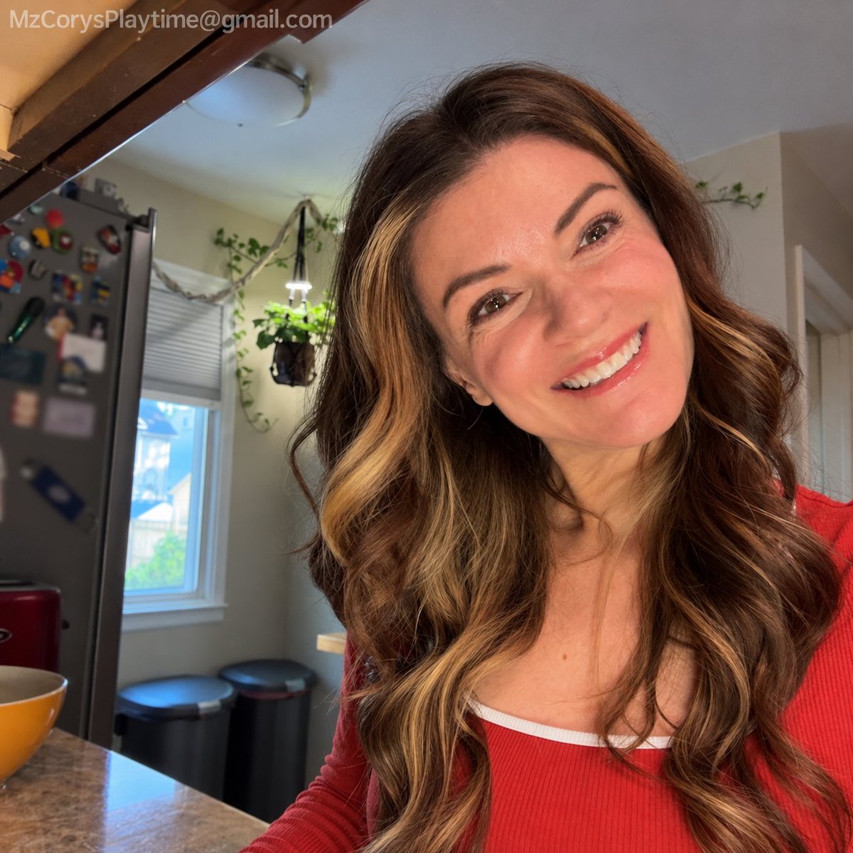 mzcorysplaytime's tweet photo. Making meatloaf and telling my man how proud I am of him. He brings home gifts, I bring home dinner and foot rub requests. Fair trade.

#GFE #MzCory #MzCorysPlaytime #DomesticBliss #Milf #CouplesContent #PraiseFetish https://t.co/HmrWhUQXSX