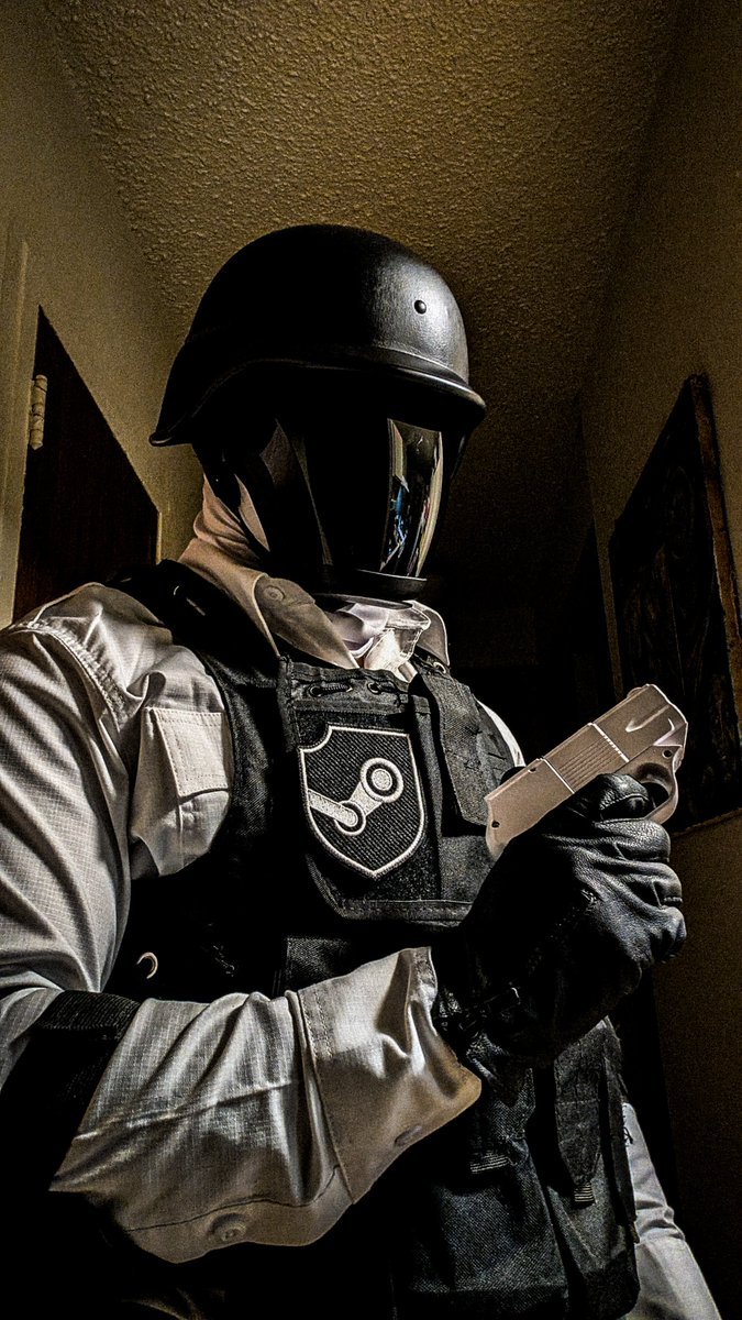 HazeWritesStuff's tweet photo. We always joke that Steam Support has a team on stand-by to take out hackers so I decided to make a cosplay based on what I think that assault team looks like. https://t.co/MBs2XIV1BU