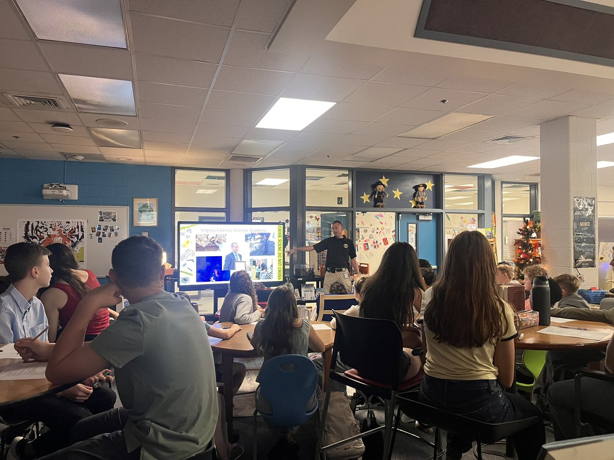 LibraryRmms's tweet photo. 🔎 CSI comes to RMMS! A HUGE thank you to our remarkable SRO, Tim Wright, for sharing his crime scene investigation expertise with our 8th grade English classes! The perfect kickoff to our Mystery Box Project! 🔍
#RMMSLibrary #CSIatRMMS #RealWorldLearning #Collaboration https://t.co/dSlkT7cKHY