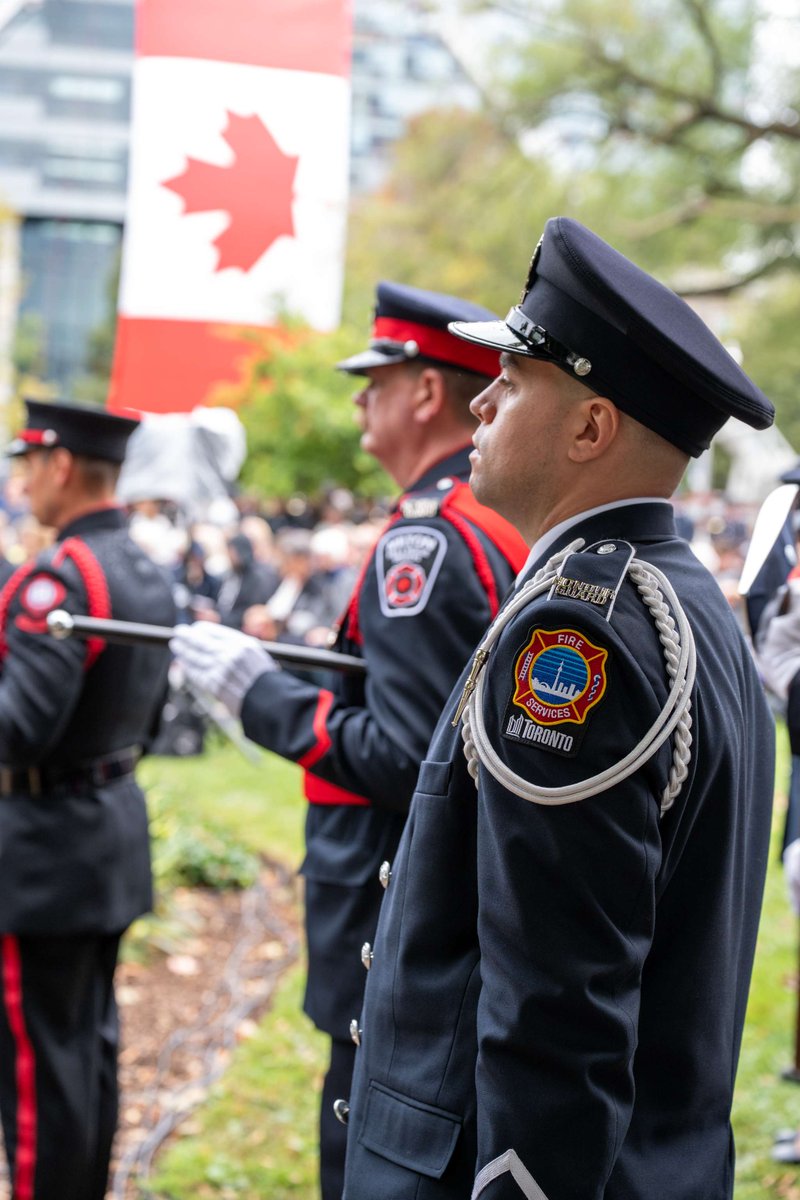 Toronto_Fire's tweet photo. Toronto Fire Services was honoured to attend today’s Ontario Fallen Fire Fighter Memorial at Queen’s Park. We joined fire services from across the province to remember Ontario’s fallen firefighters and honour their bravery, service and sacrifice. #Toronto https://t.co/KDzhs0DTTt