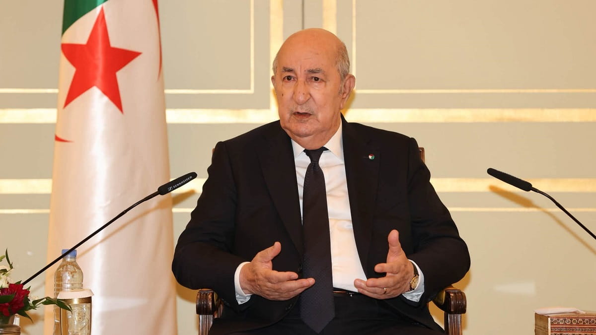 TSAlgerie's tweet photo. « Leur gazoduc [le Maroc] passe par 14 pays avec une taxe de transit de 5 % par pays, il reste quoi à la fin ? Du vent. »

Abdelmadjid Tebboune, président de la République https://t.co/vtb4w6Tzo6