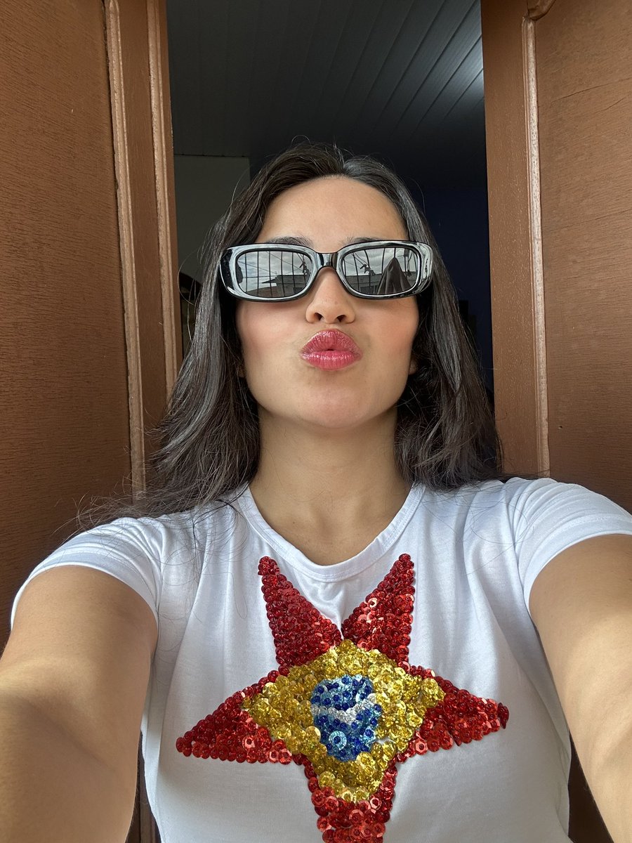 valerialbt's tweet photo. 22 só se for na cadeia! Na urna é 13 ❤️✊🏻⭐️ #Eleições2026 #Lula2026étetra https://t.co/8ytIUcifkA