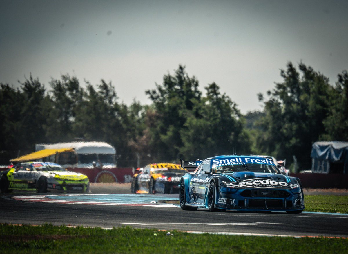 ntrosset's tweet photo. Avanzamos cuatro puestos en la serie y doce en la final, para ver la bandera a cuadros en el P19. Buen ritmo del Mustang y aprovechamos algunas oportunidades que se fueron dando 🙌🏼

Gracias equipo, sponsors y familia por el apoyo de siempre.

🔜 Nos vemos en Rosario. https://t.co/nMdkWfb1lU