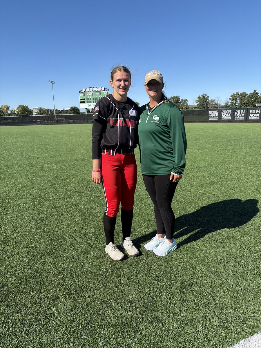 CiaraHage_51's tweet photo. (2028, RHP/1B/OF) Thank you @GBPhoenixSB for the camp today! I enjoyed being on campus and getting to work through the drills. I liked getting to work on my explosiveness off the mound in the pitching portion as well! @skubuske @bebaneck @Wisoutlawz https://t.co/j1WMSnoold