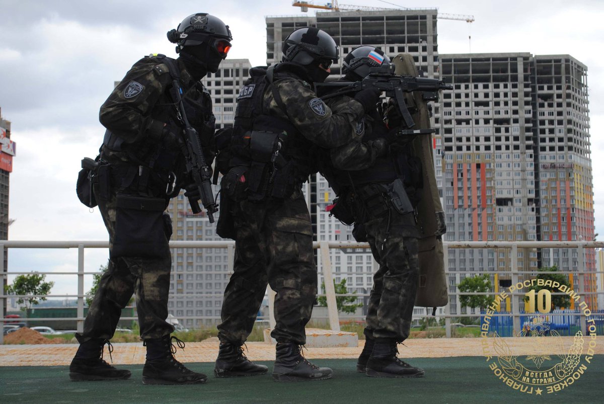 TheGreyPatriot_'s tweet photo. ๐ท๐บ Archival photos of SOBR unit "Capital" from Main Rosgvardia Directorate for the city of Moscow providing security during FIFA World Cup in Russia in 2018.
#Russia #Russian #Russians #Today #History #SOBR #Rosgvardia #Police #Cops #Tactical #LawEnforcement #FIFA #Moscow https://t.co/VjAeS7RpxB
